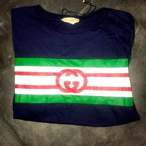 Kids authentic gucci. Shirts size 8 belt size large, and socks can fit to adults